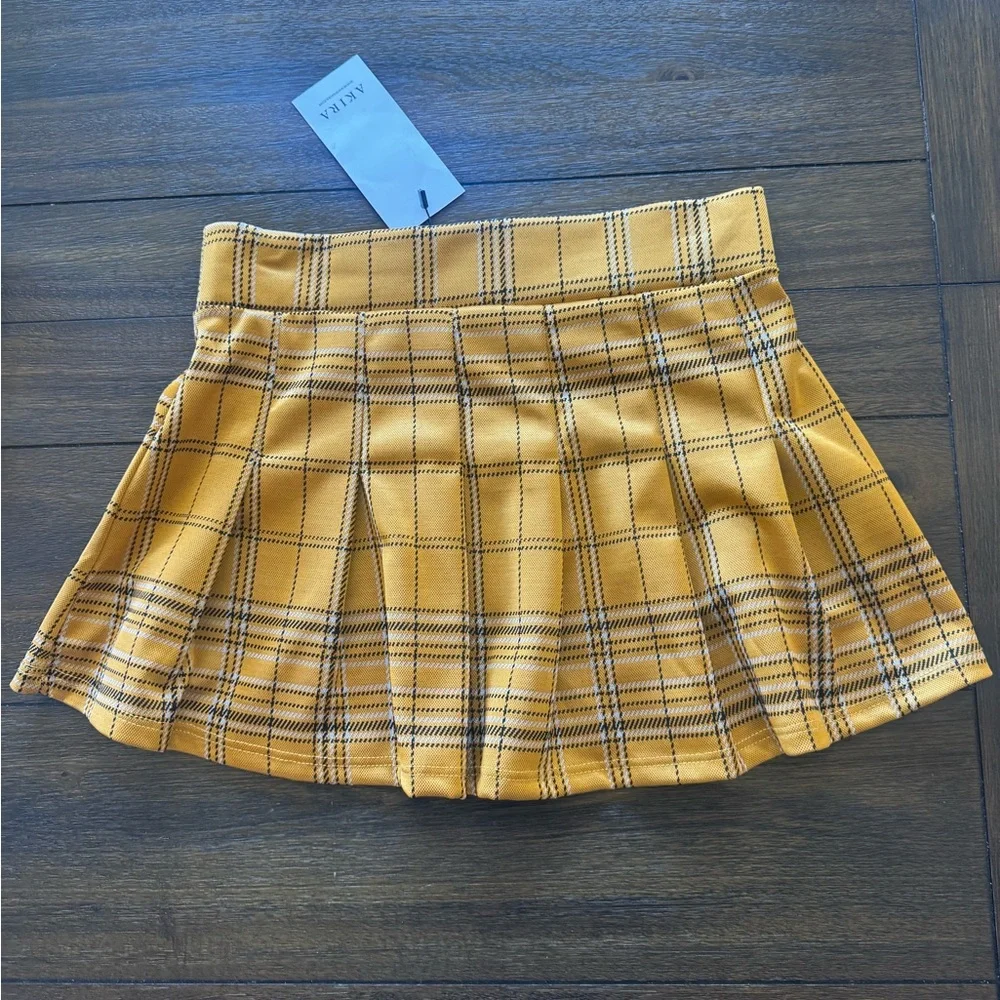 AKIRA Yellow Plaid 2 Piece Set Vest + Pleated Mini Skirt Y2K Clueless Style NWT - Picture 4 of 5